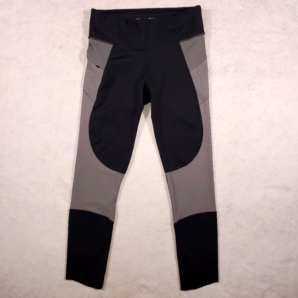 Under Armour Capris Leggings Women's Size S Heatgear Compression Black Gray Mesh